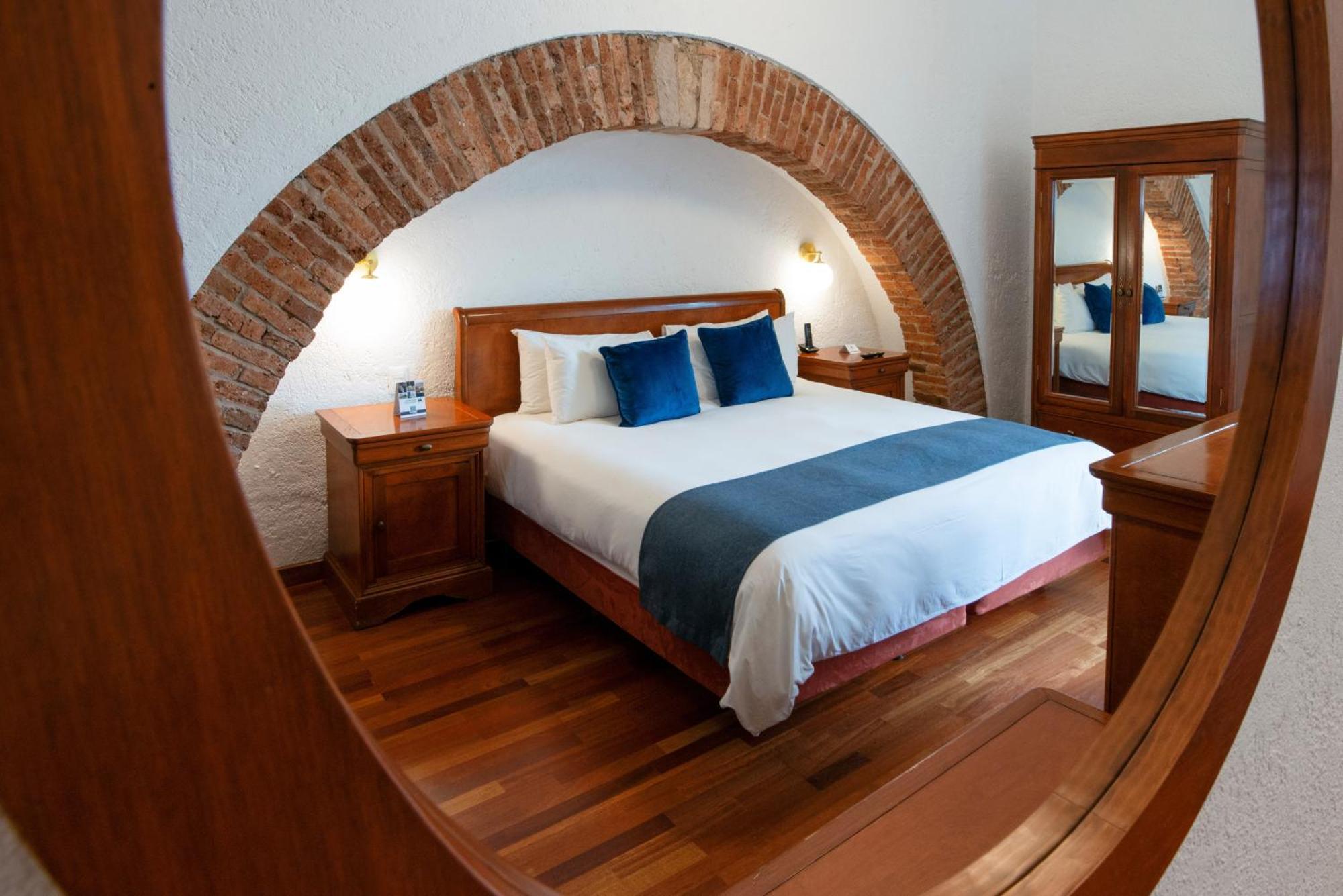 Hotel Los Juaninos Morelia Extérieur photo