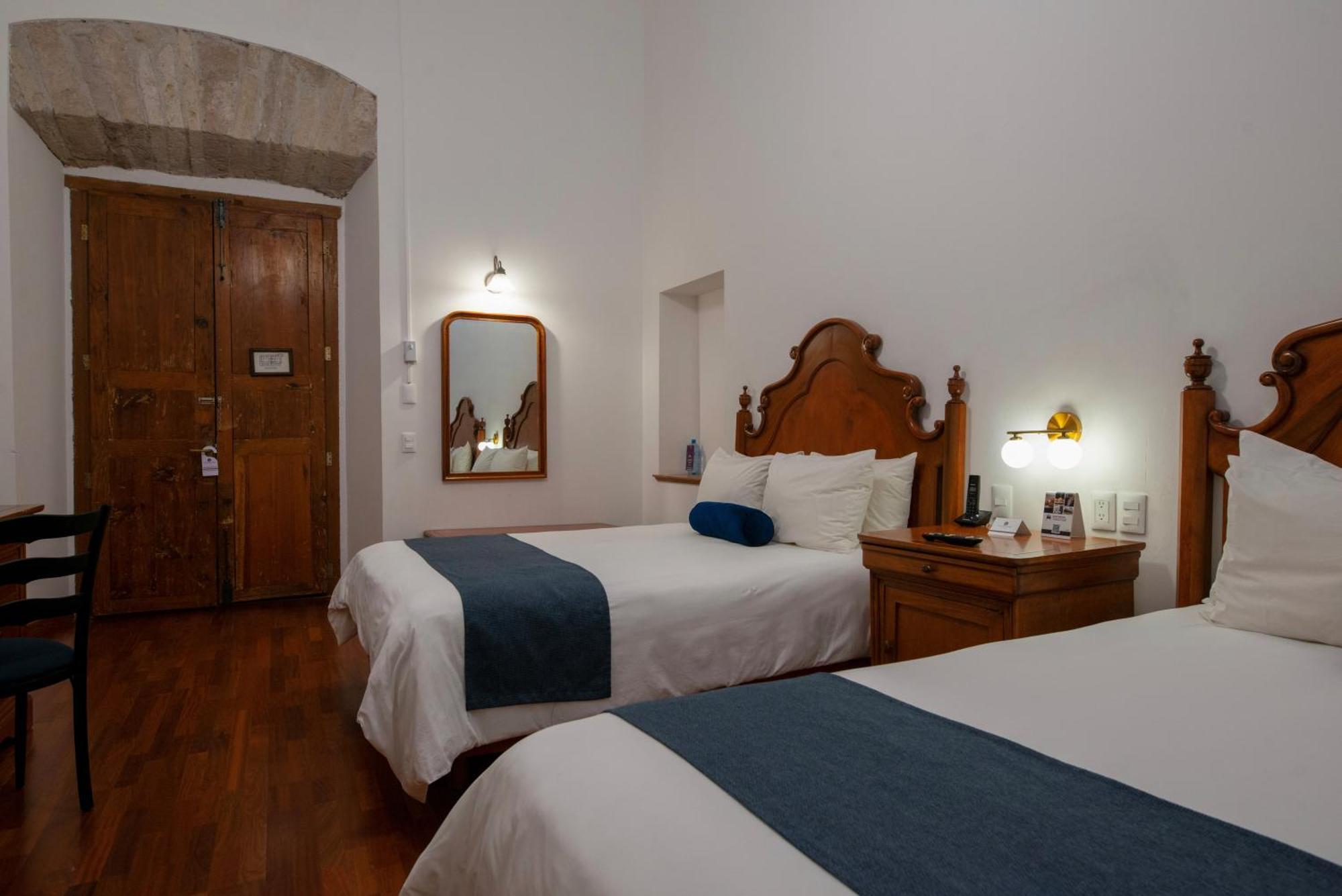 Hotel Los Juaninos Morelia Extérieur photo