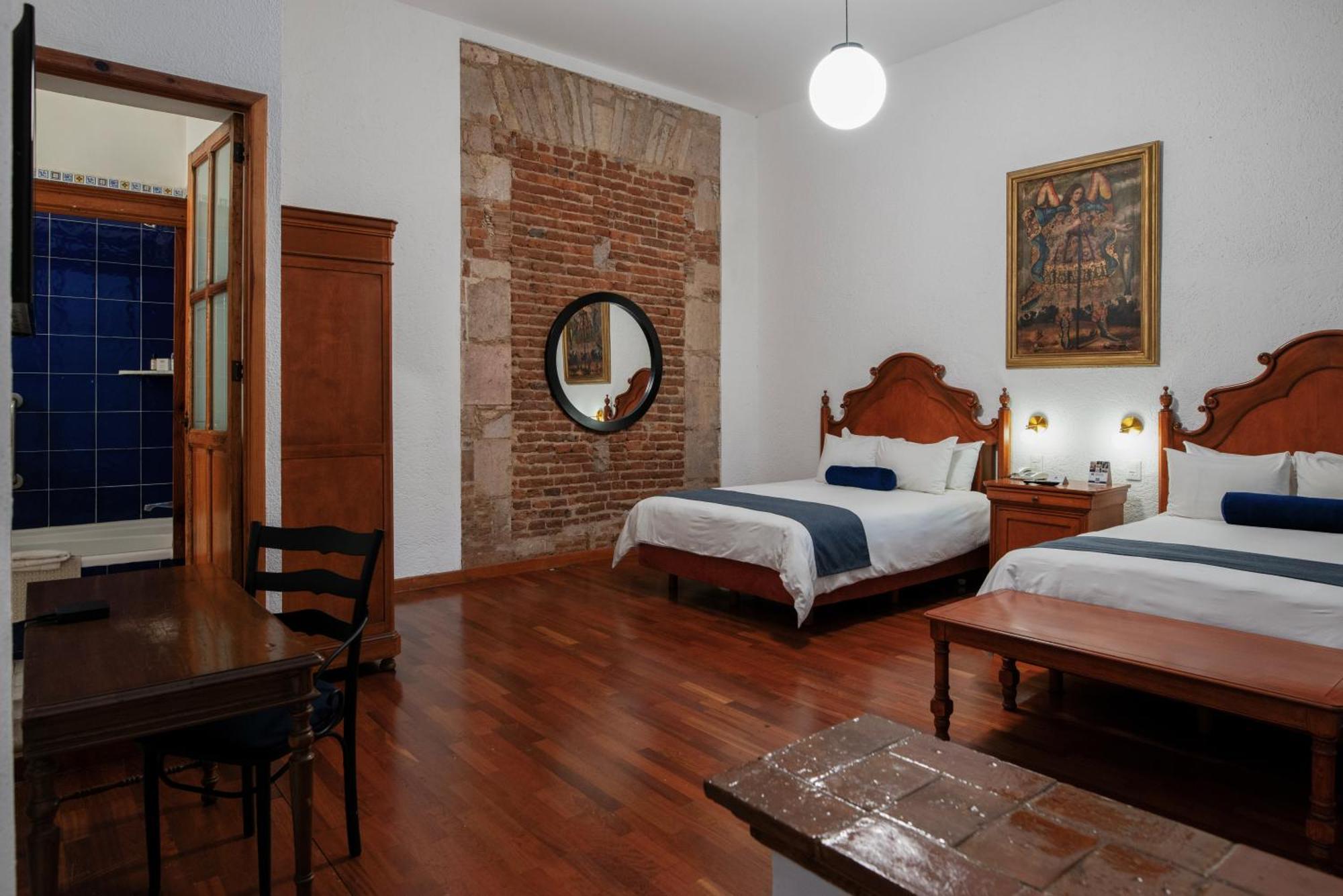 Hotel Los Juaninos Morelia Extérieur photo